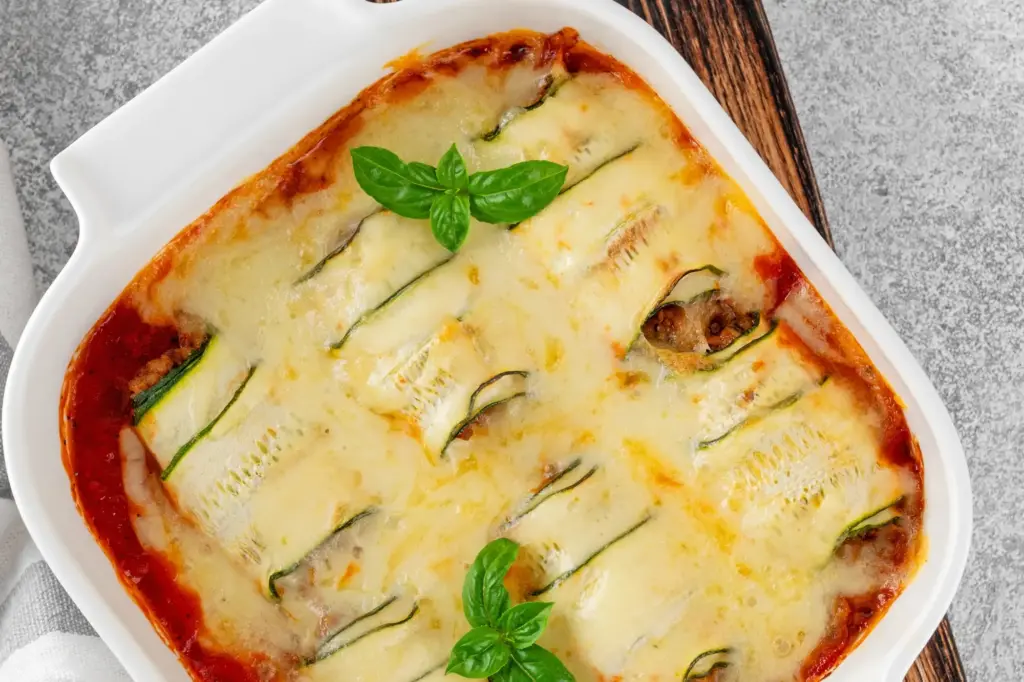 LCHF Rezept - Zucchini-Lasagne mit Hackfleisch & Käse